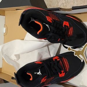 COPY - Brand new JORDAN 4 RETRO (PS)